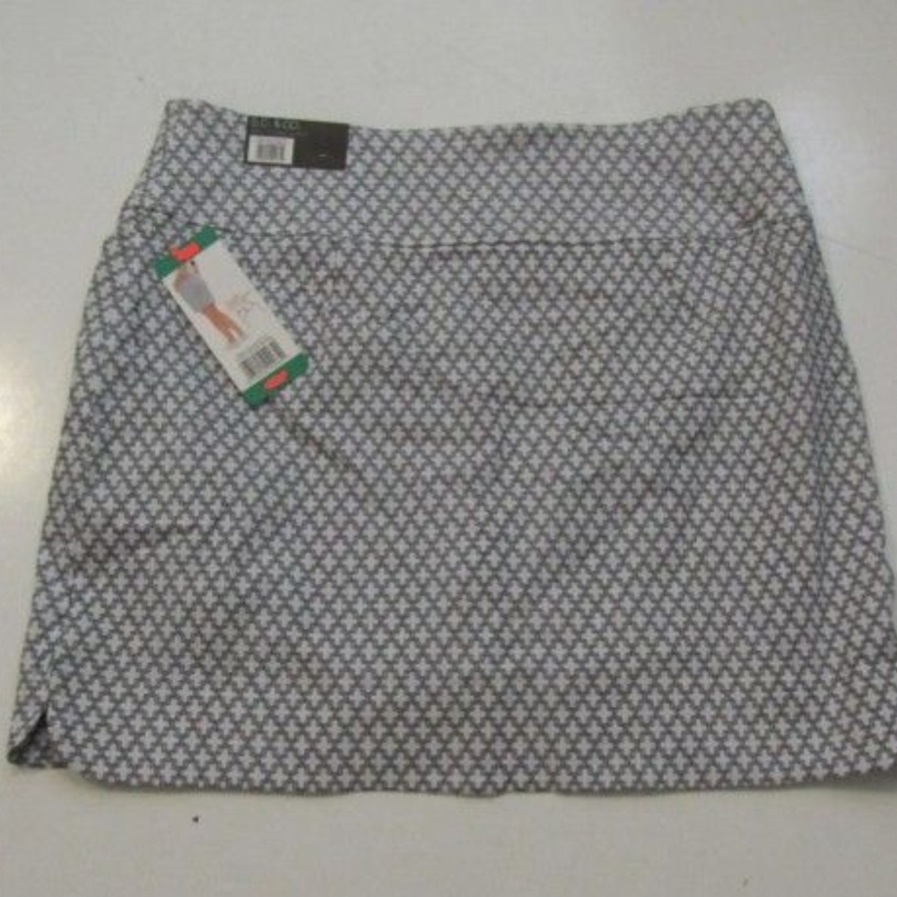 Patterned Gray Skirt